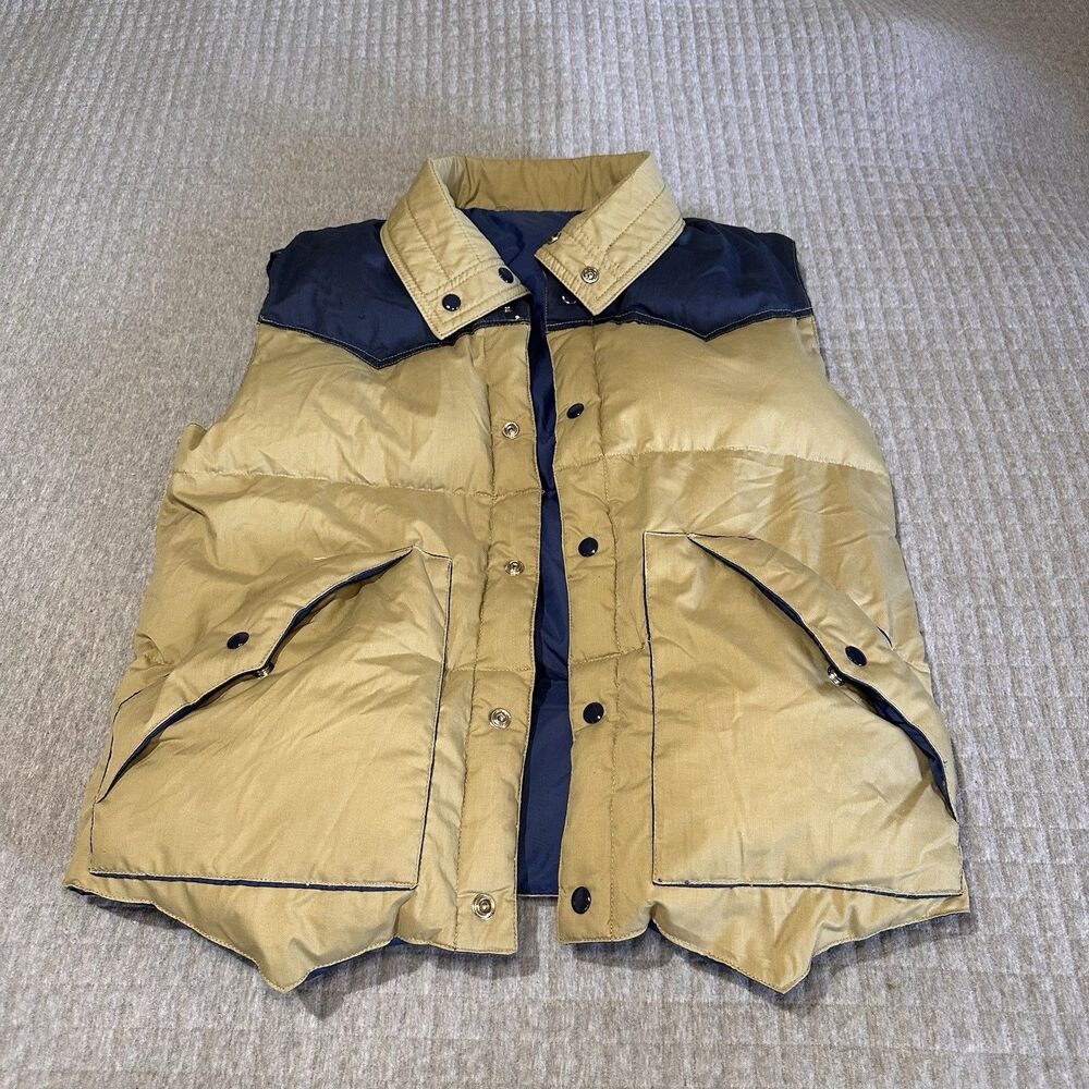Aventura Reversible Down Puffer Vest Vintage Beige/Blue Mens M Fisherman Winter